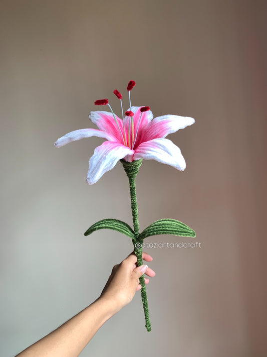 Blush Lily | Giant Pipe Cleaner Lily